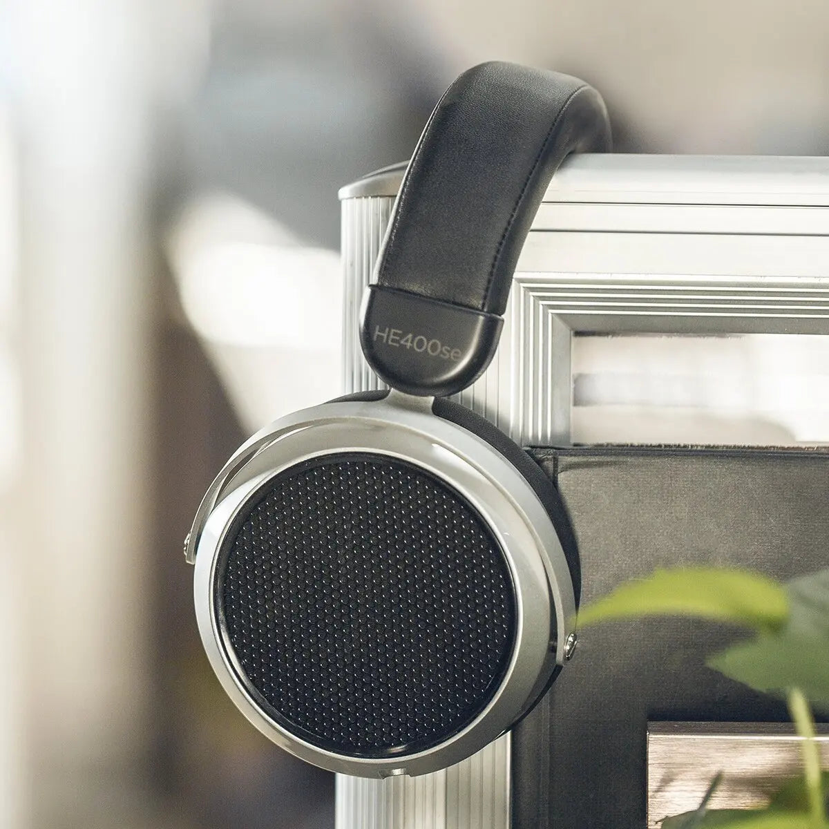 HIFIMAN HE400SE Stealth Magnets Over-Ear Open-Back Full-Size Planar Magnetic Wired Headphones Customized Game Music Headphones